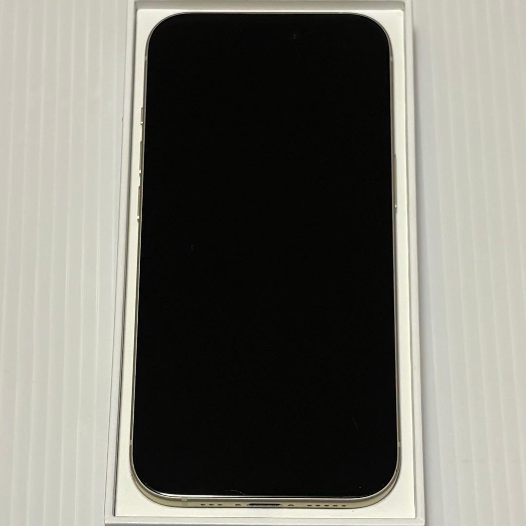 バッテリー最大容量84% iPhone15 128GB SIMフリー 本体
