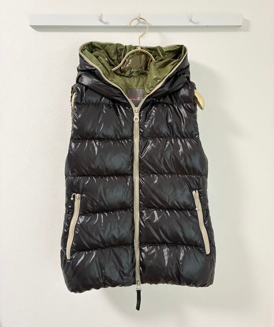 DUVETICA フード付きダウンベスト ブラック/オリーブ 38 ダブルジップ