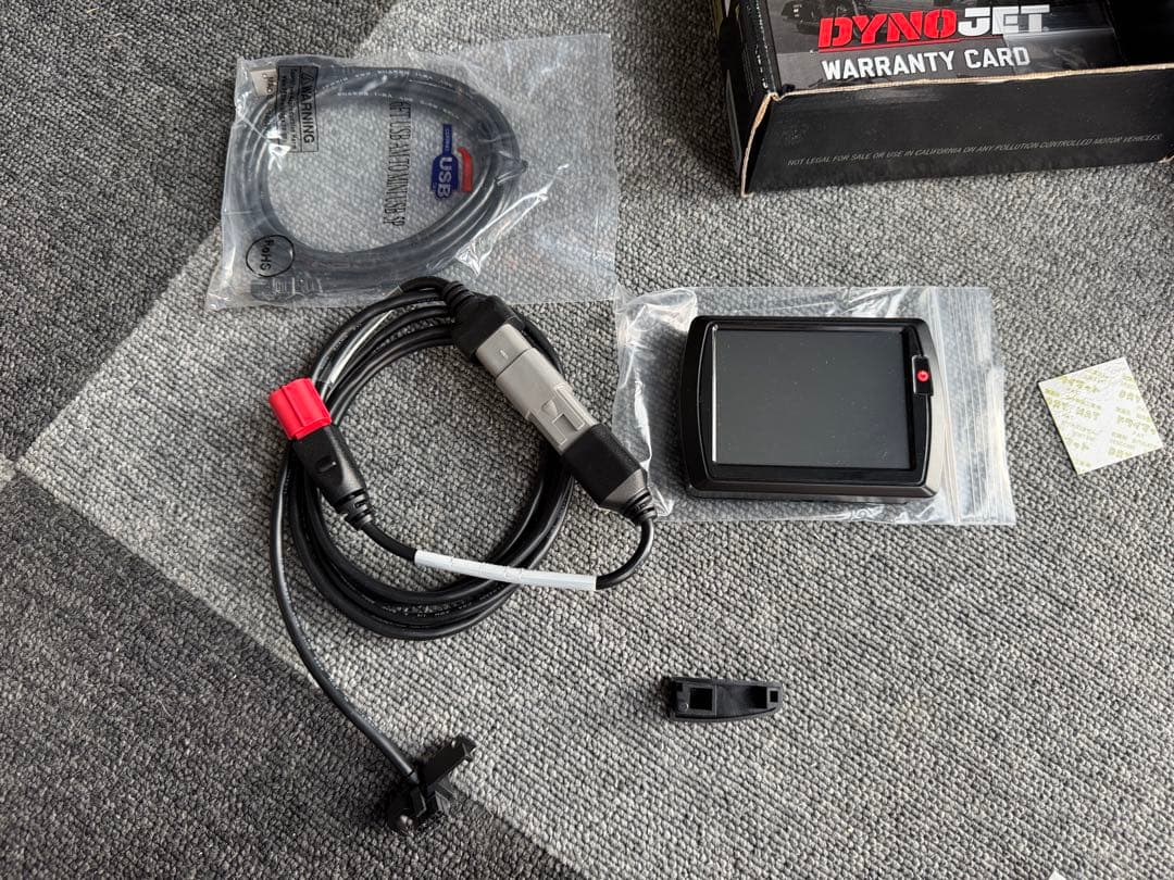 DYNOJET パワービジョンモニターと接続ケーブルセット