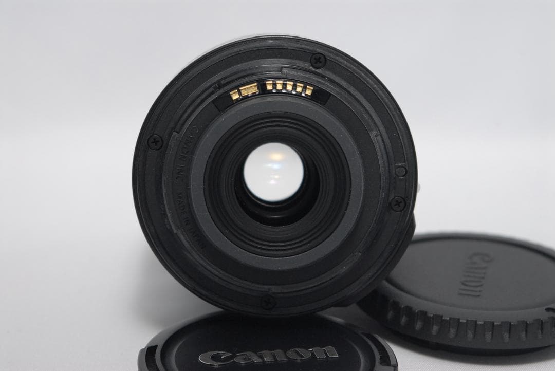 Canon Kiss X4☆入門機に最適☆一眼レフカメラ☆外箱付き