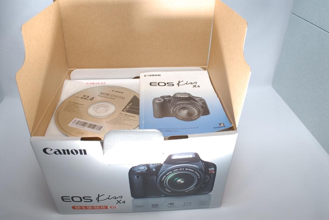 Canon Kiss X4☆入門機に最適☆一眼レフカメラ☆外箱付き