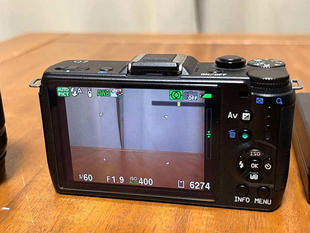 PENTAX Q7 デジタルカメラ 01単焦点　& 02ZOOM
