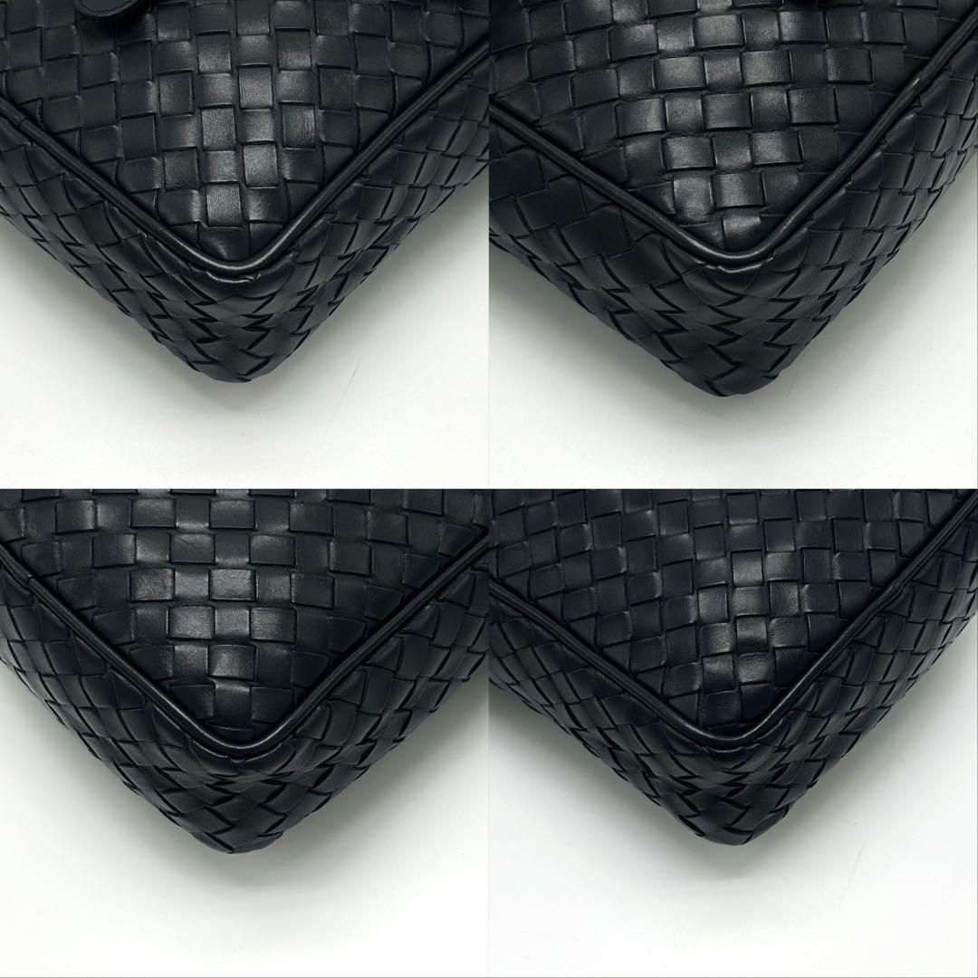 美品 ボッテガヴェネタ イントレチャート ショルダーバッグ レザー 紺色 メンズ