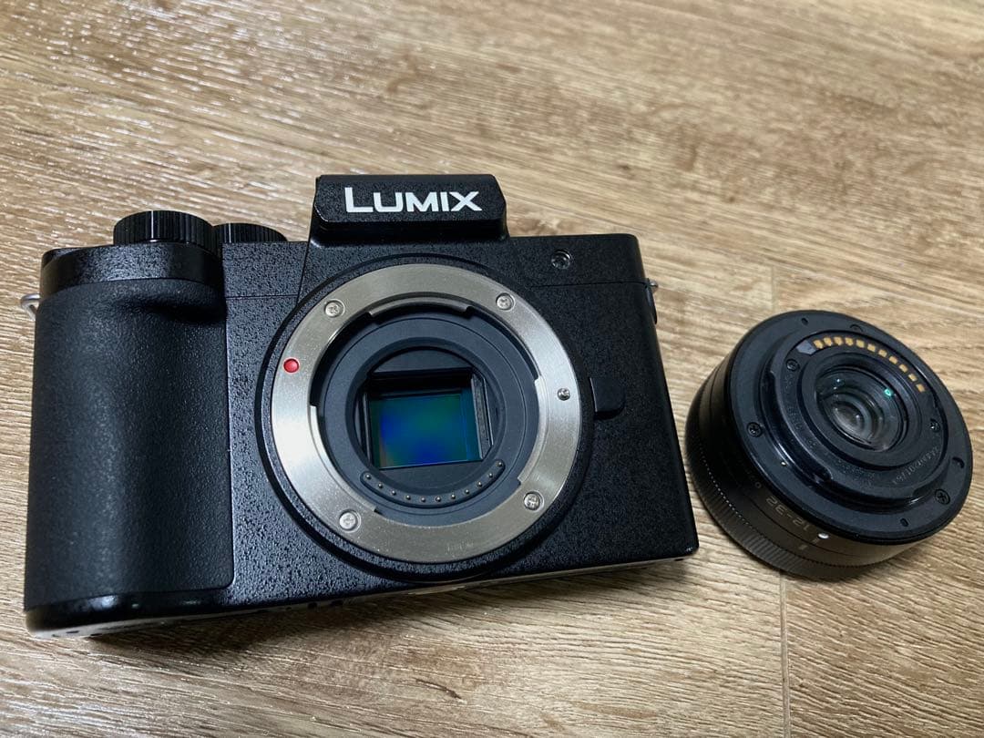LUMIX DC-G100D 標準ズームレンズキット おまけ多数【中古美品】