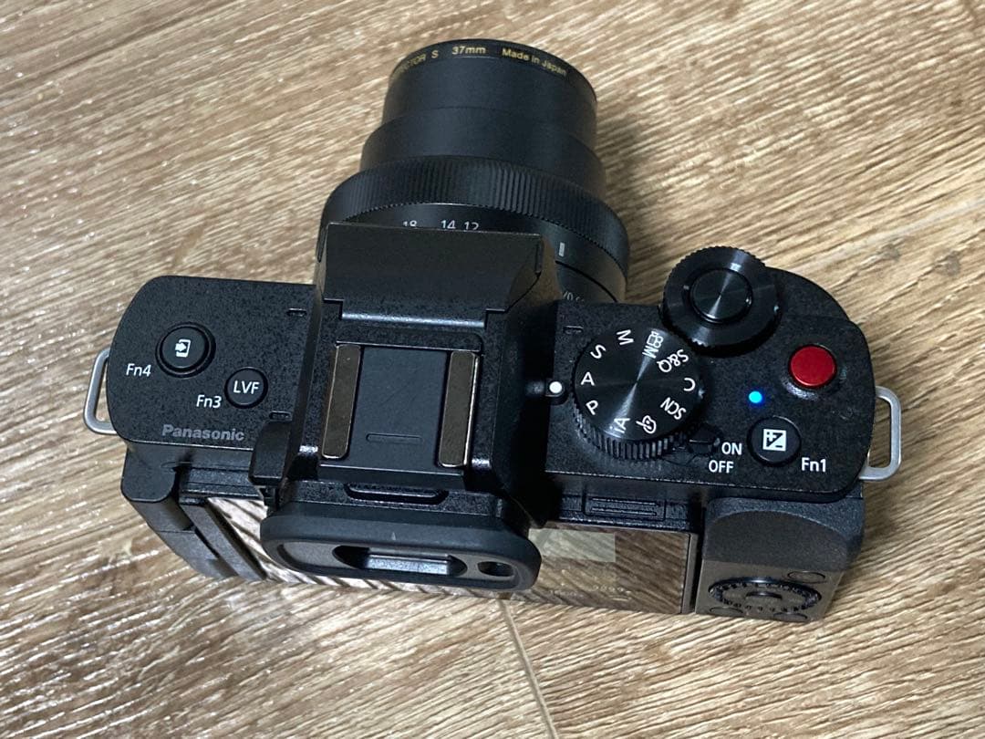 LUMIX DC-G100D 標準ズームレンズキット おまけ多数【中古美品】