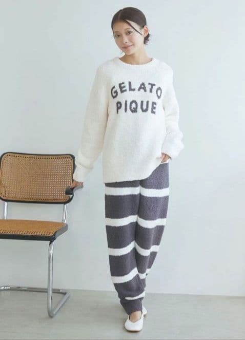 ジェラートピケ パウダーロゴジャガードプルオーバー&ロングパンツセット