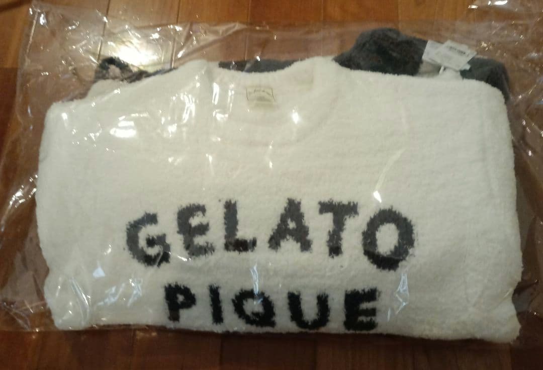 ジェラートピケ パウダーロゴジャガードプルオーバー&ロングパンツセット