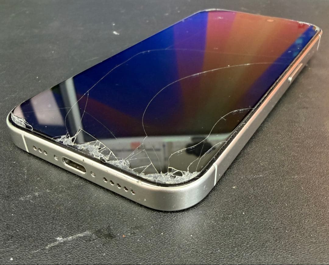 iPhone15 pro 256GB ホワイト （SIMフリー）