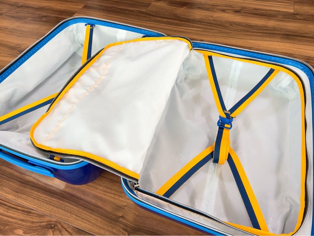 【ミク様】イノベーター キャリーケース【38L】機内持ち込み可