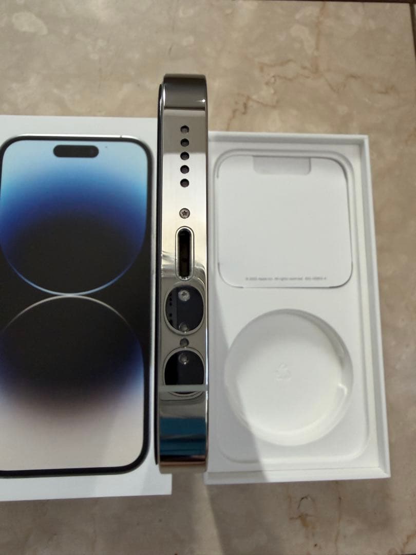 Apple iPhone 14 Pro 128GB シルバー SIMフリー