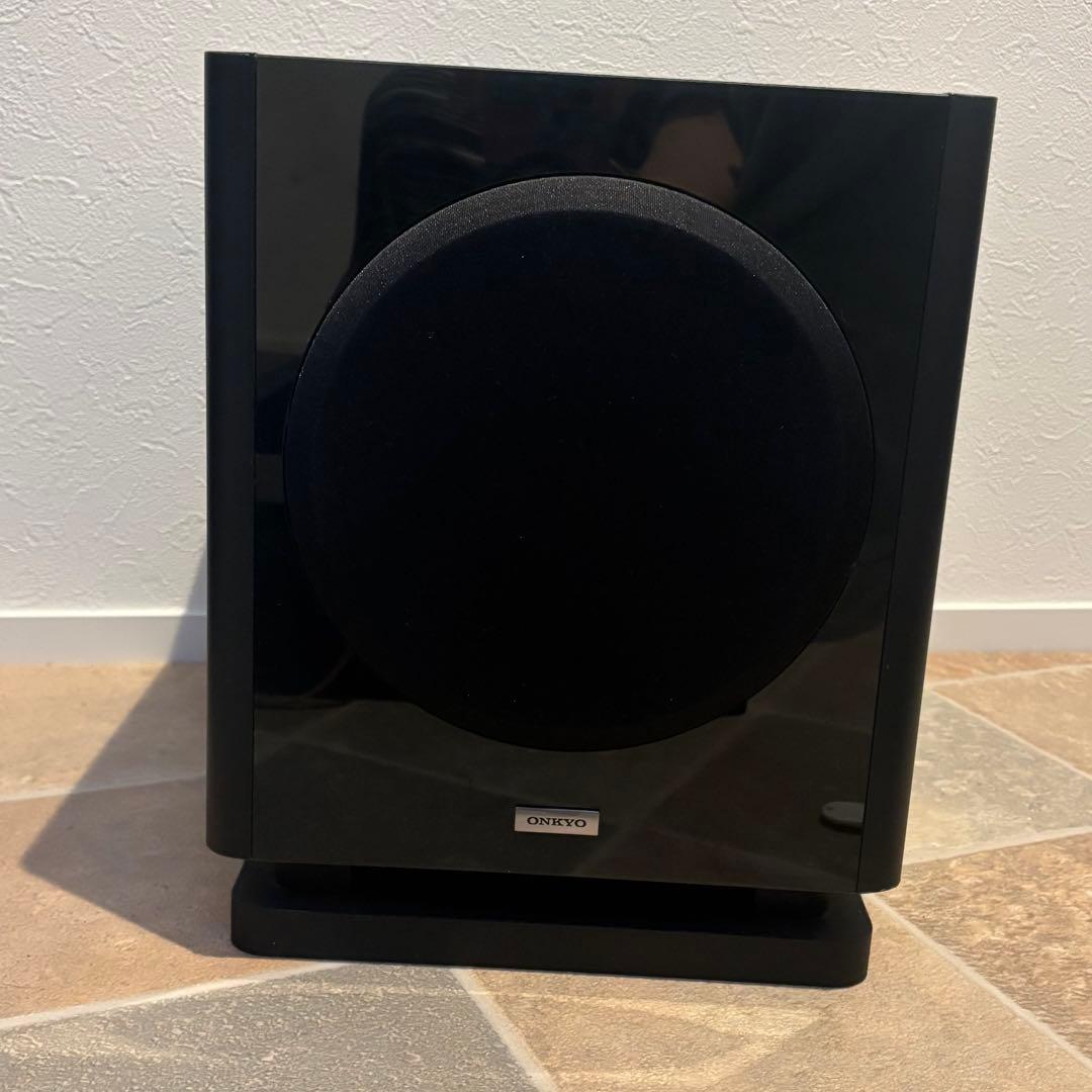 Onkyoホームシアターセット 3.1 BASE V50