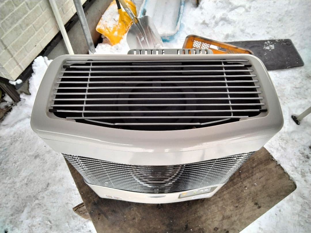 札幌発サンポットFF石油ストーブ！品番「FFR‐554KL」2017年式中古品