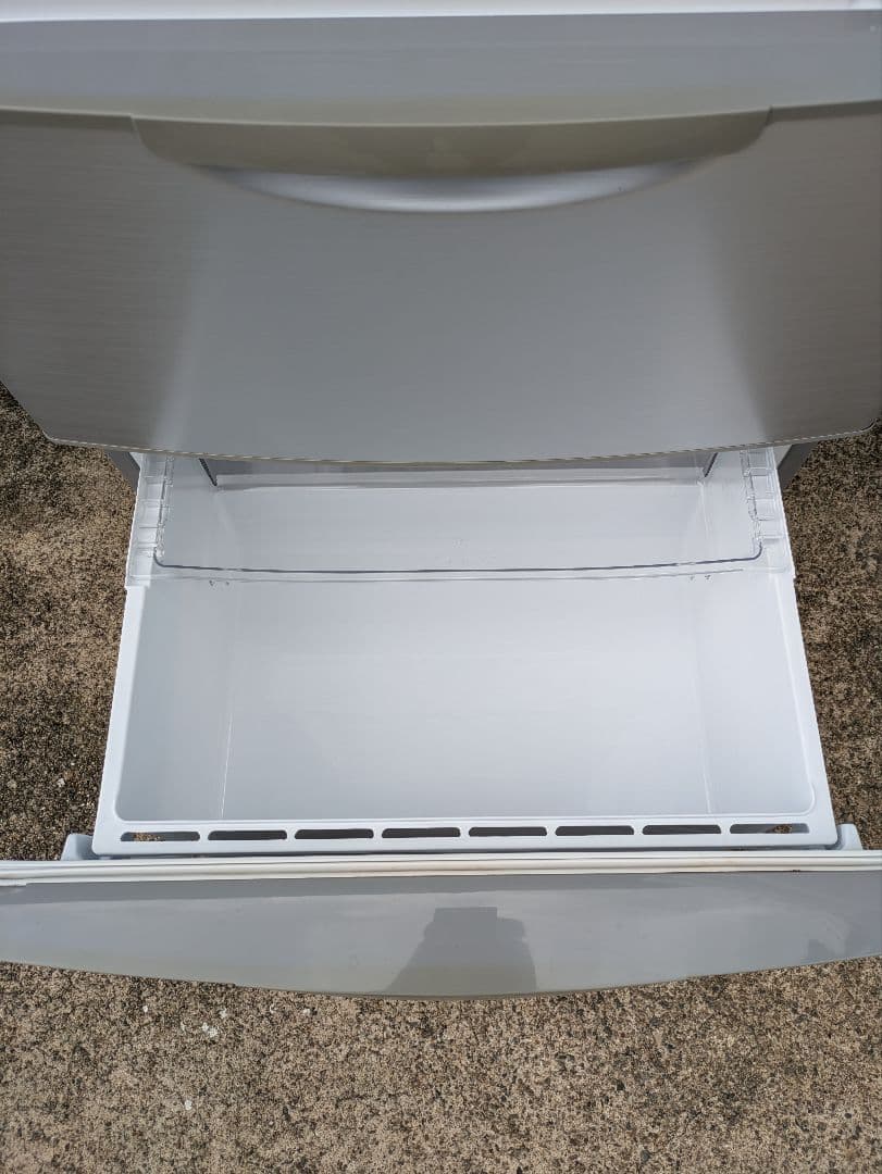 北名古屋引き取り限定 ［437］ アクア 3ドア冷蔵庫 264L 2013年製