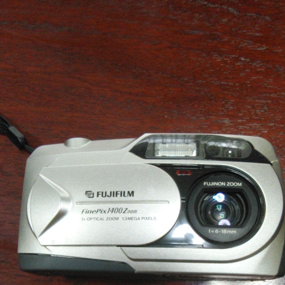 デジタルカメラ FUJIFILMFINEPIX1400Zoom