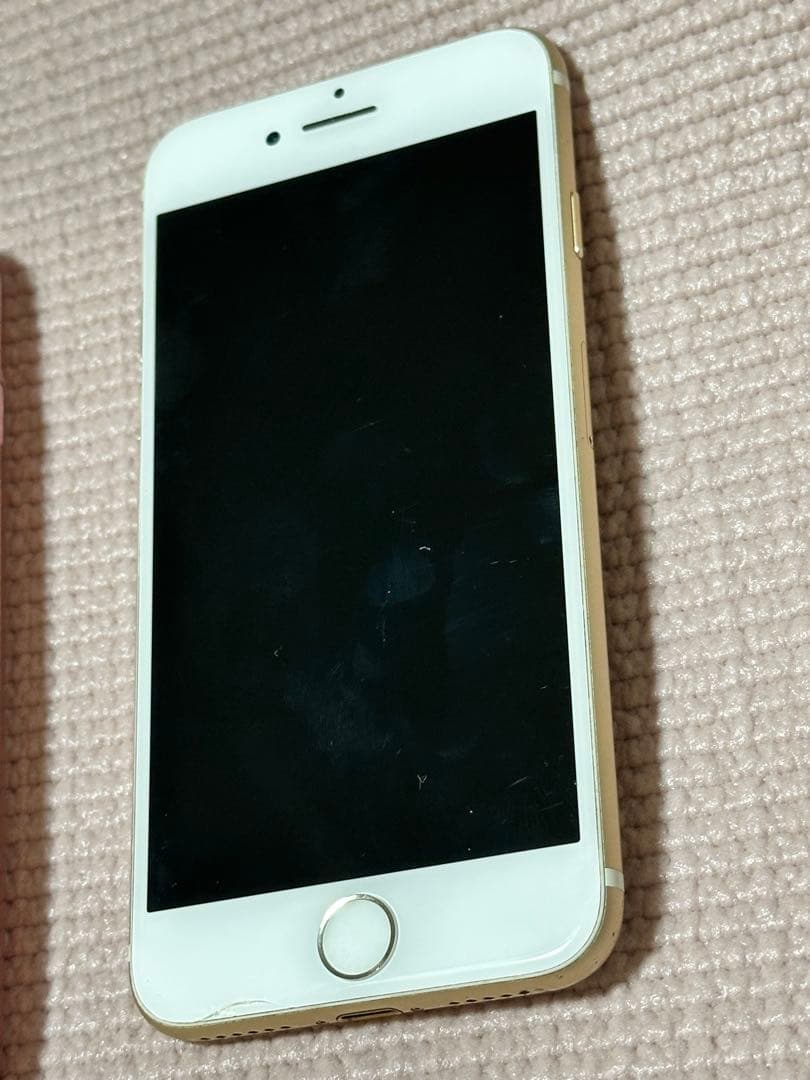 iPhone7 本体　ゴールド　作動確認済み