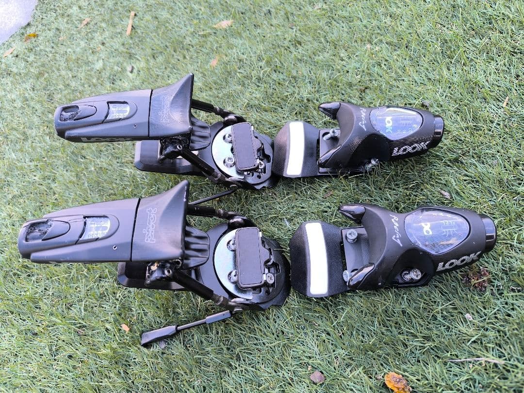 タッキー LOOK Pivot 18 ビンディング ルック P18