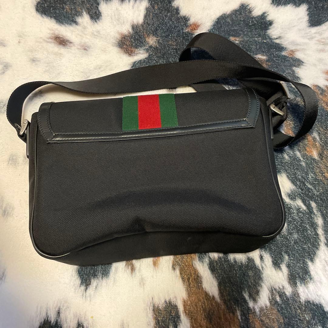 GUCCIグッチのカバン未使用に近い