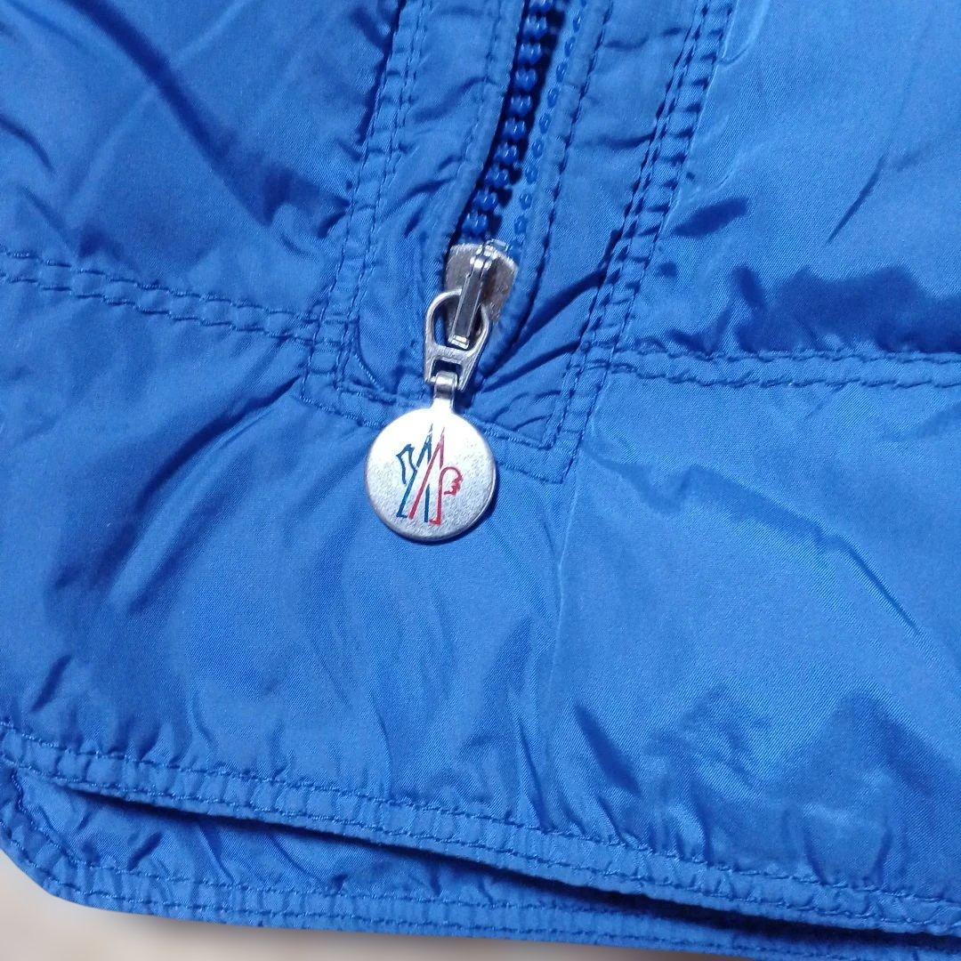 MONCLER 青 ダウンベストS(サイズ2)