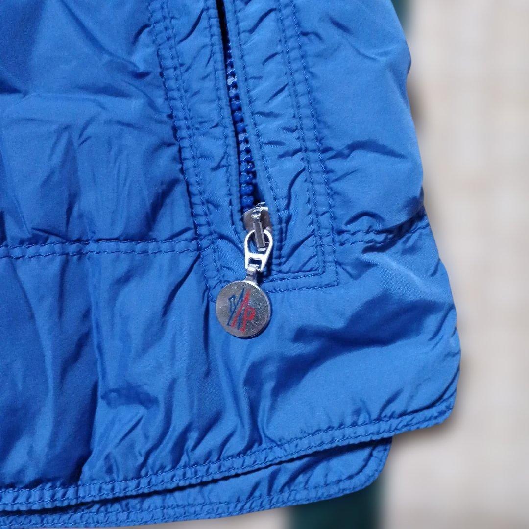 MONCLER 青 ダウンベストS(サイズ2)
