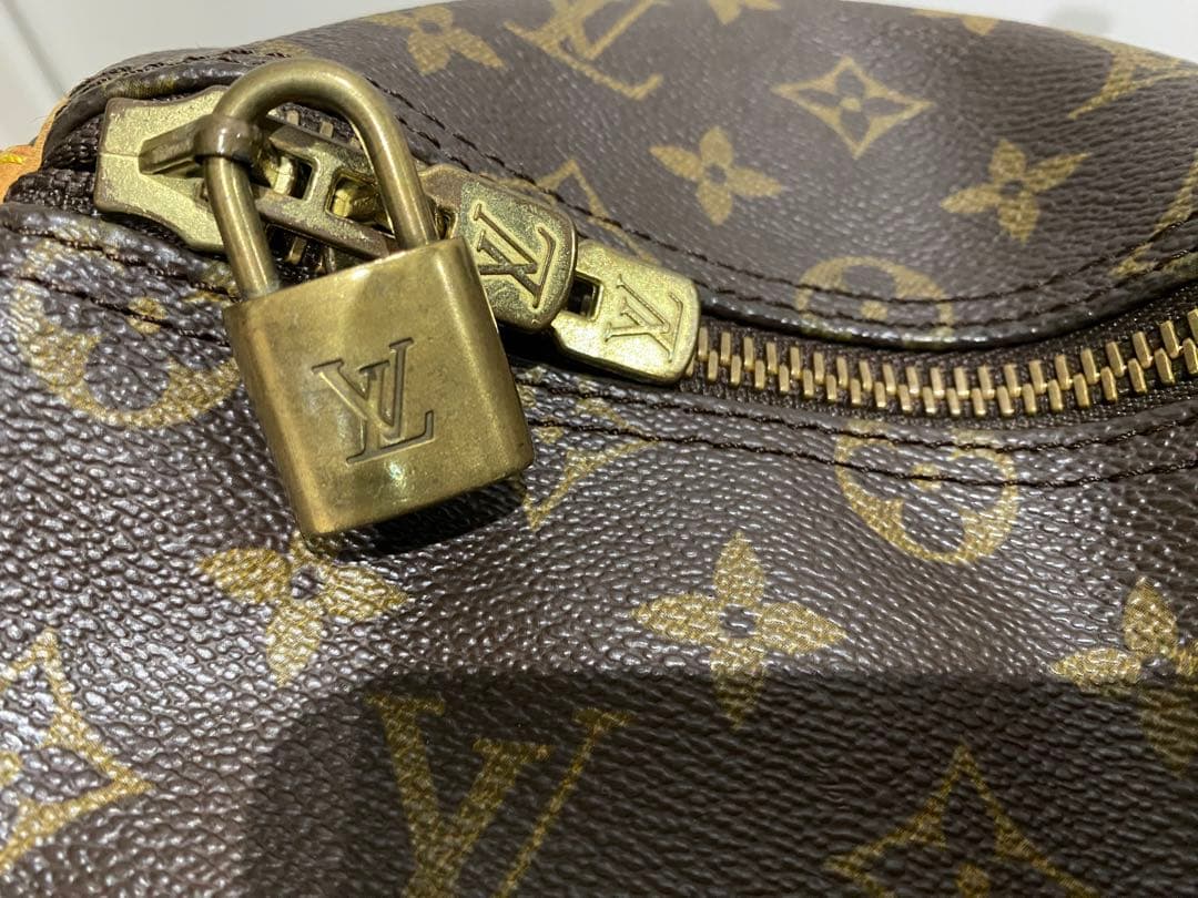 Louis Vuitton モノグラム　キーポル・バンドリエール50