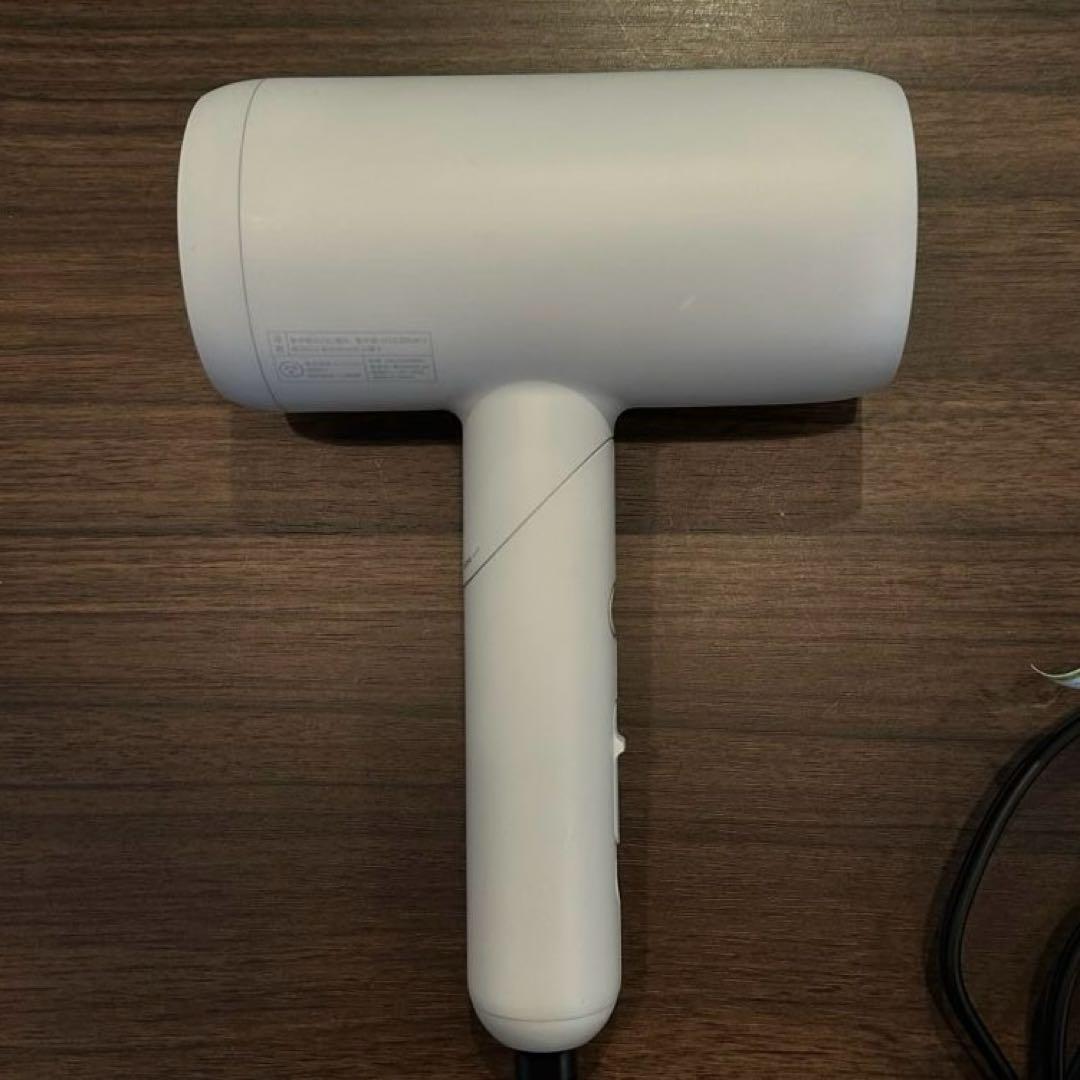 SALONIA スムースシャイン ヘアドライヤー ホワイト ほぼ未使用