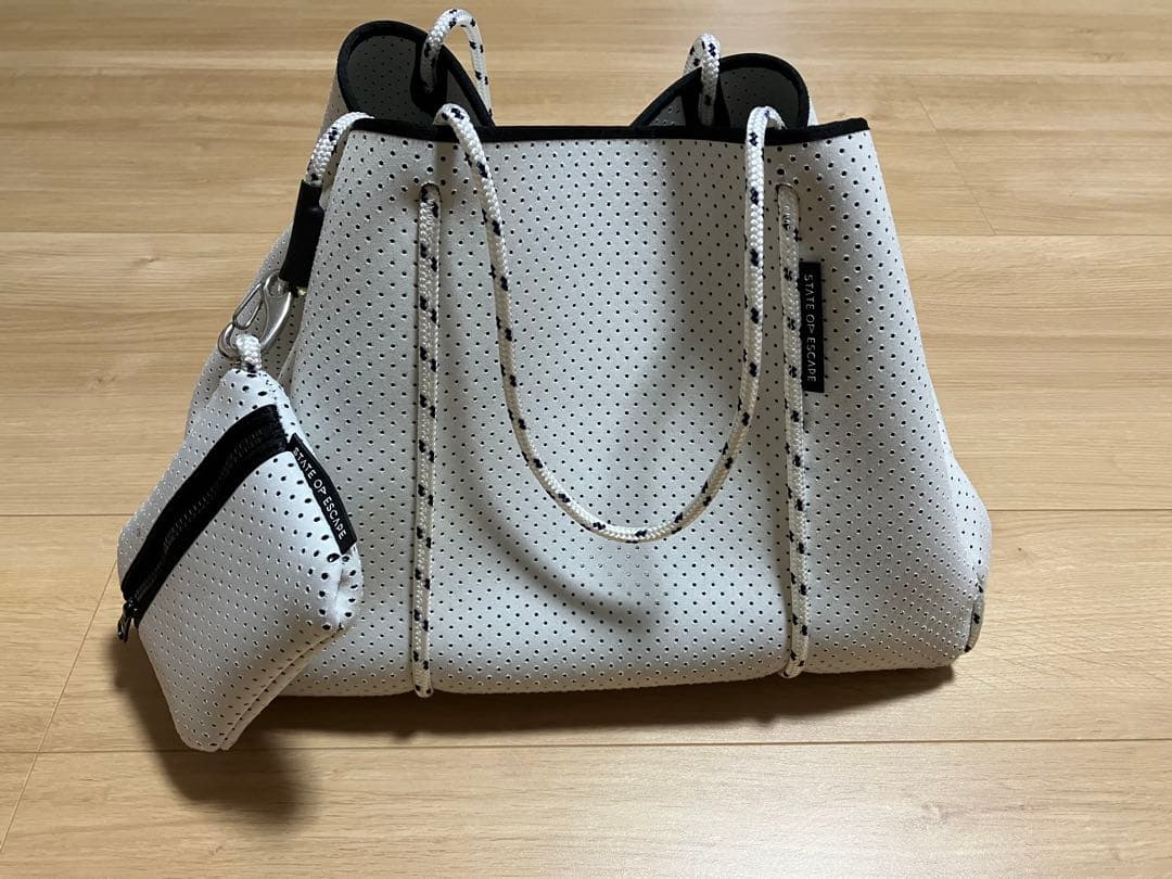 STATE OF ESCAPE ホワイトトートバッグ ポーチ付き