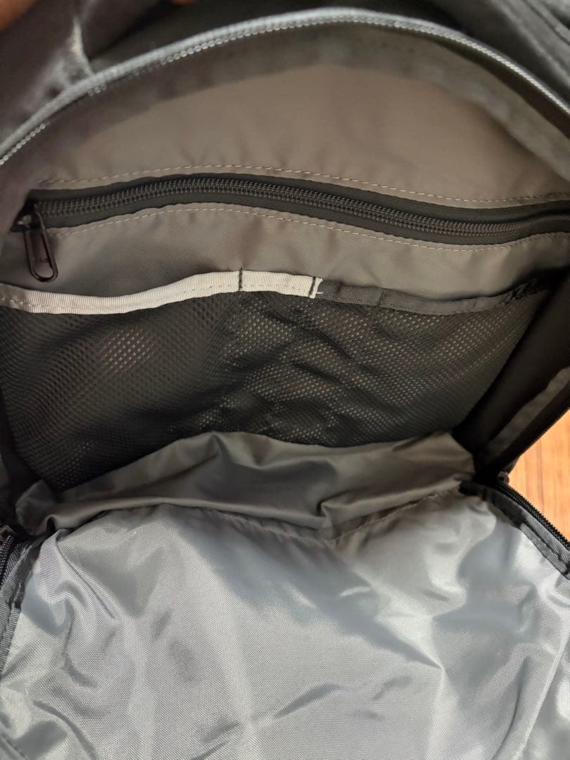 THE NORTH FACE VAULT ブラックリュック　お値下げしました。