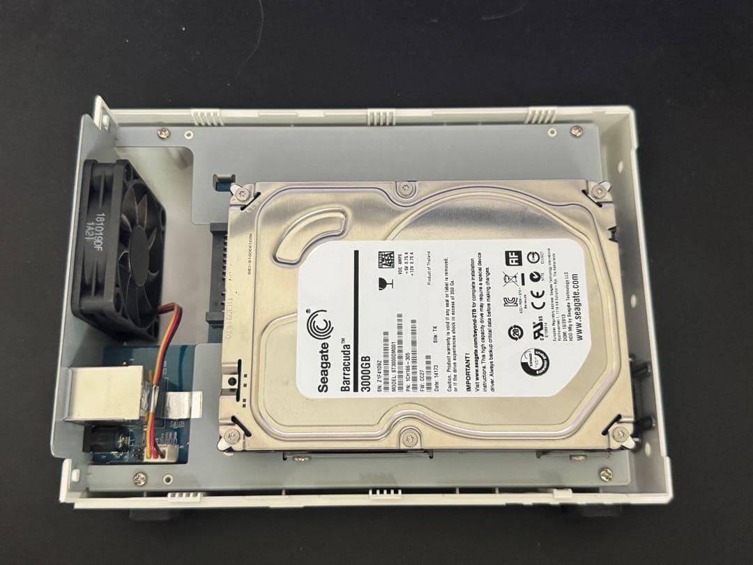 外付けハードディスク・ドライブ Synology DS119j/JP NAS + SEAGATE 3TB HDD