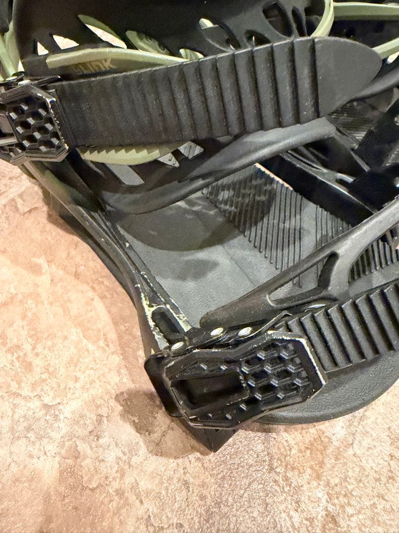 LINK スノーボードビンディング オリーブグリーン