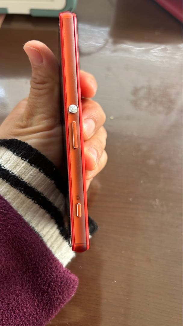 P*h様 Sony Xperia & iPhone 8 セット　故障品です。