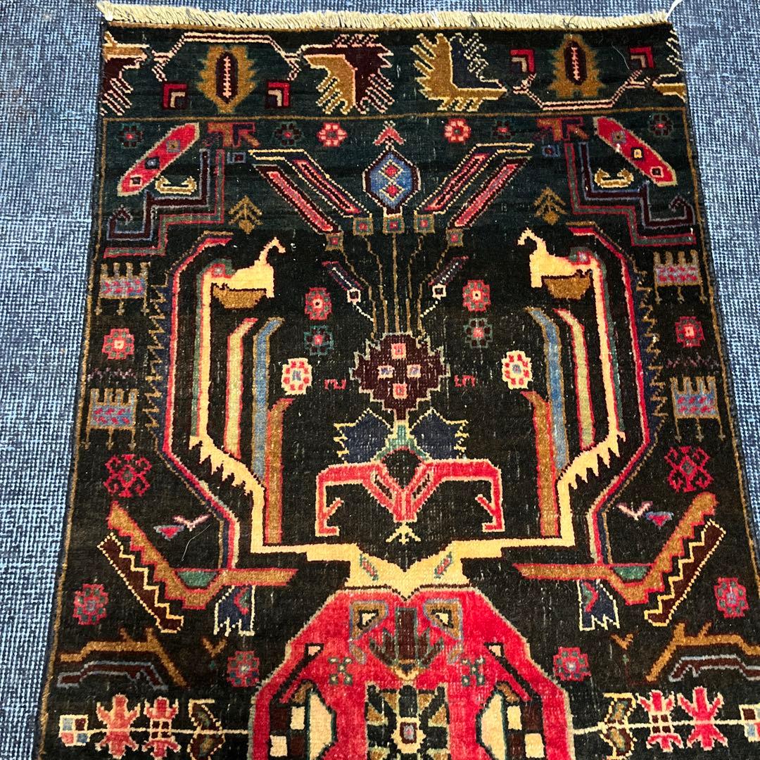 ヴィンテージラグ　アフガニスタンバルーチ族　トライバルラグ　139cm×62cm