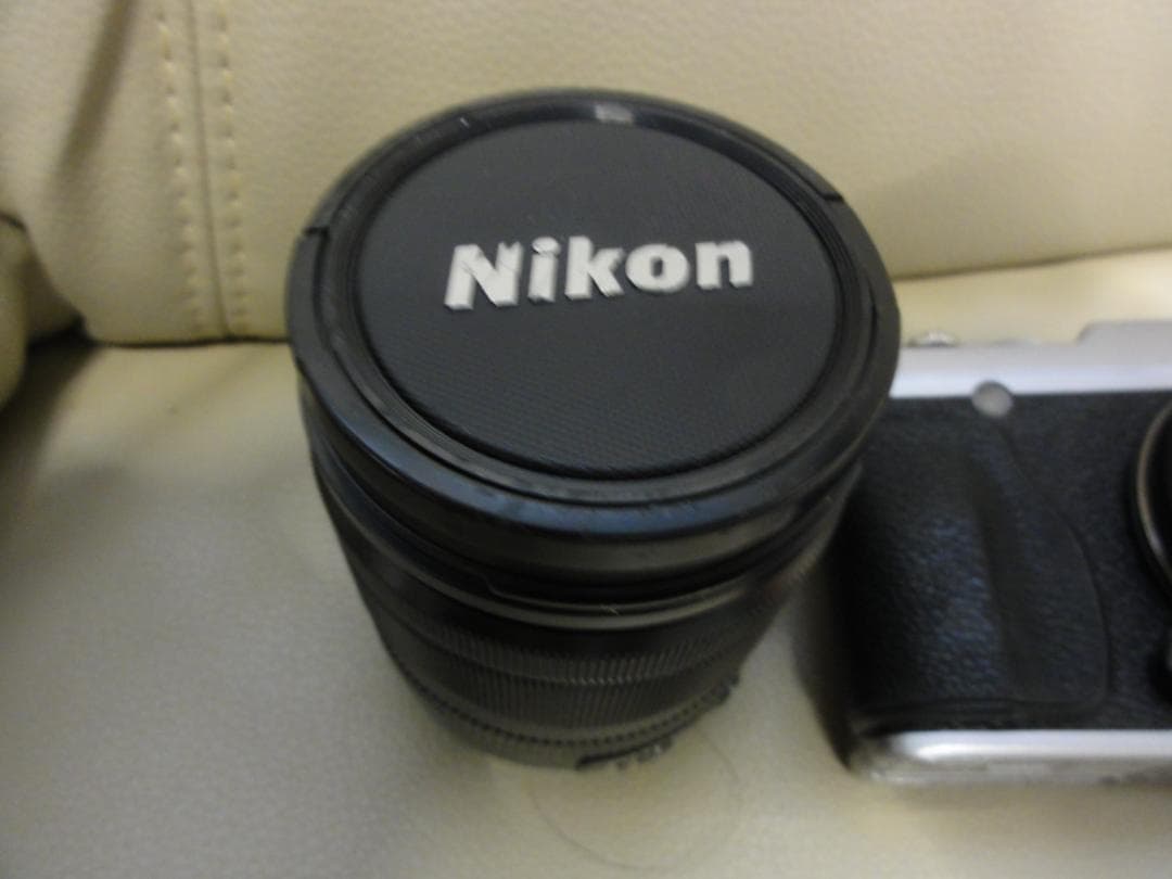 富士フィルム(FUJIFILM) X-E1 レンズキット [Silver]