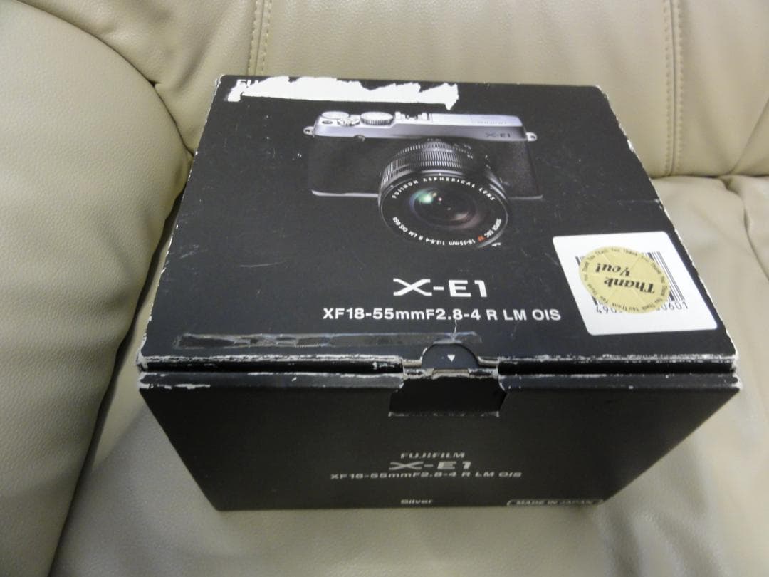 富士フィルム(FUJIFILM) X-E1 レンズキット [Silver]