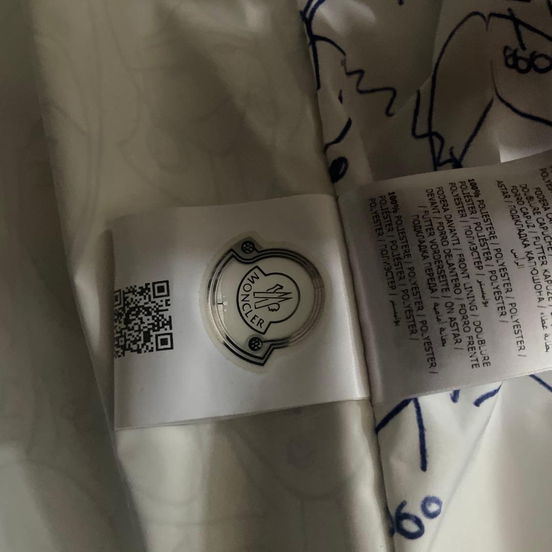 MONCLER 顔イラスト ナイロンジャケット