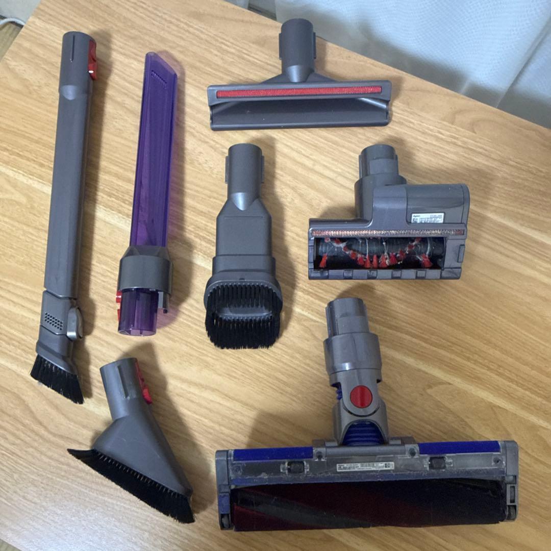 す*ね様 [美品] Dyson V8 Slim Fluffy+ 掃除機