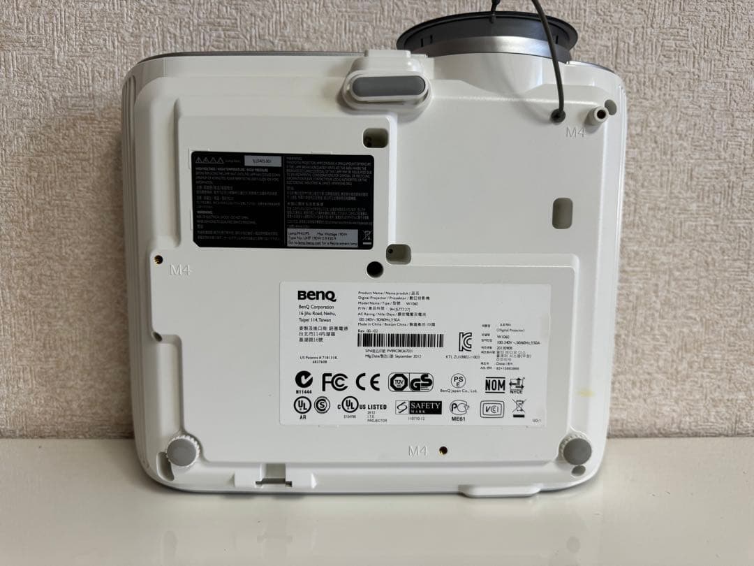 その他 BenQ DLP  Projector W1060