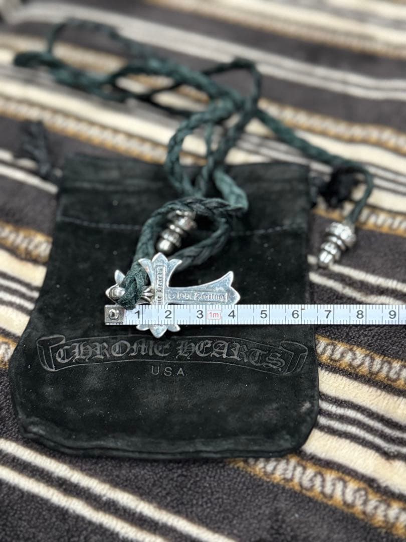 あ*く様 CHROME HEARTS スモール CHクロス レザーとピアス