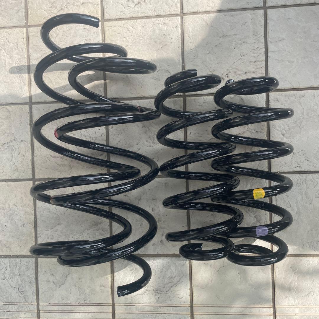 エスティマ（アエラス） DBA-ACR５０W純正スプリング 新車外し