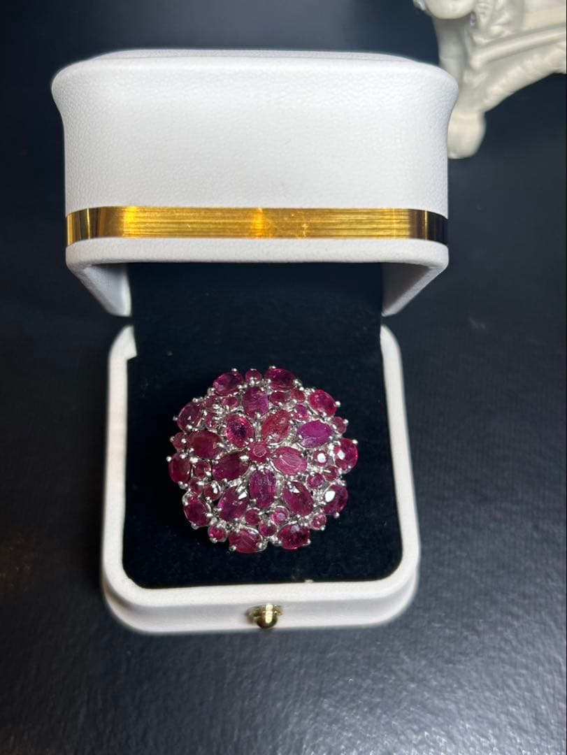 t*a様 天然ルビーデザインリング18号サイズ限定訳あり