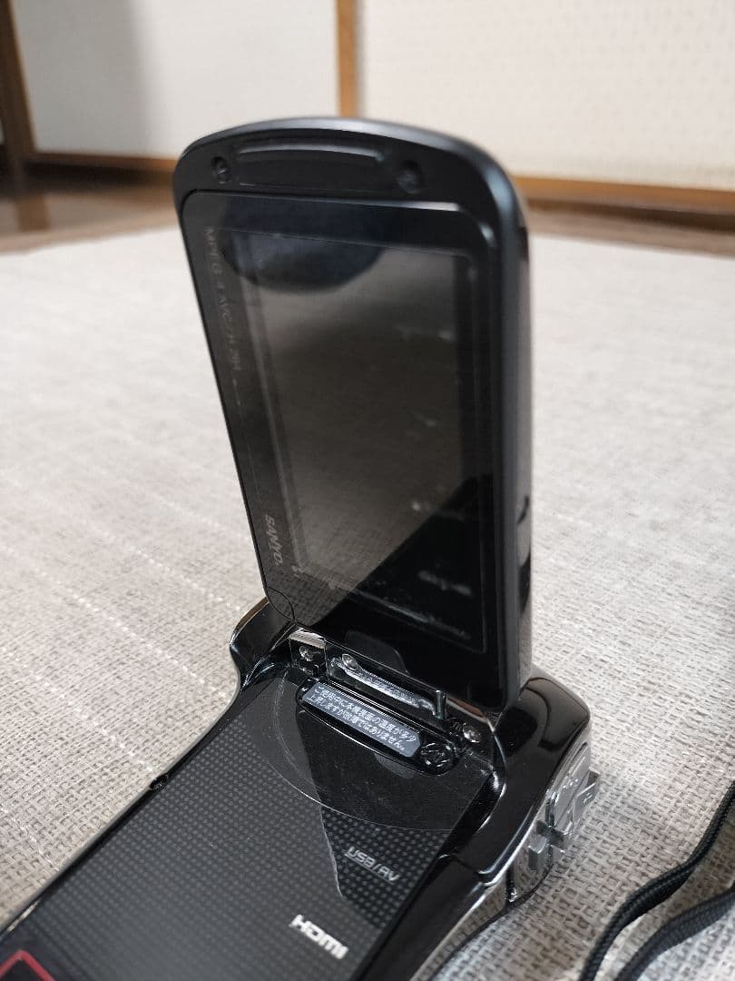 防水ビデオカメラ　SANYO Xacti DMX-CA100 　予備バッテリー付