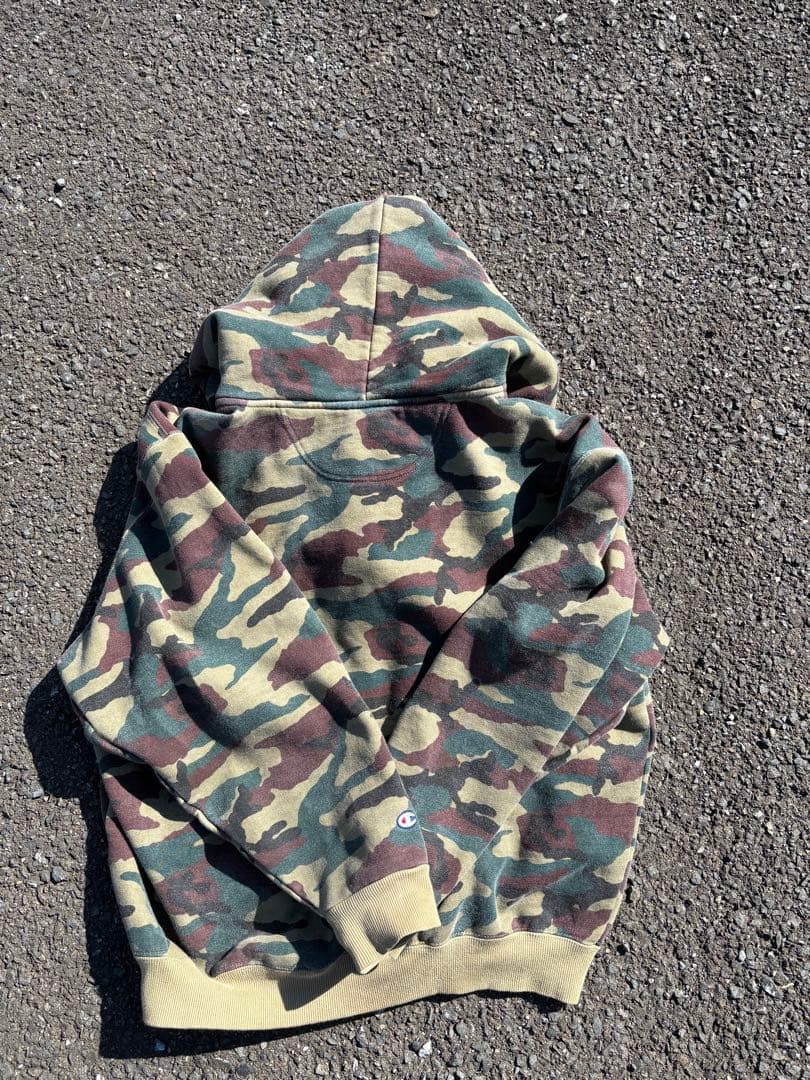 【値下げ】champion チャンピオン　迷彩ジップパーカー　カモ柄