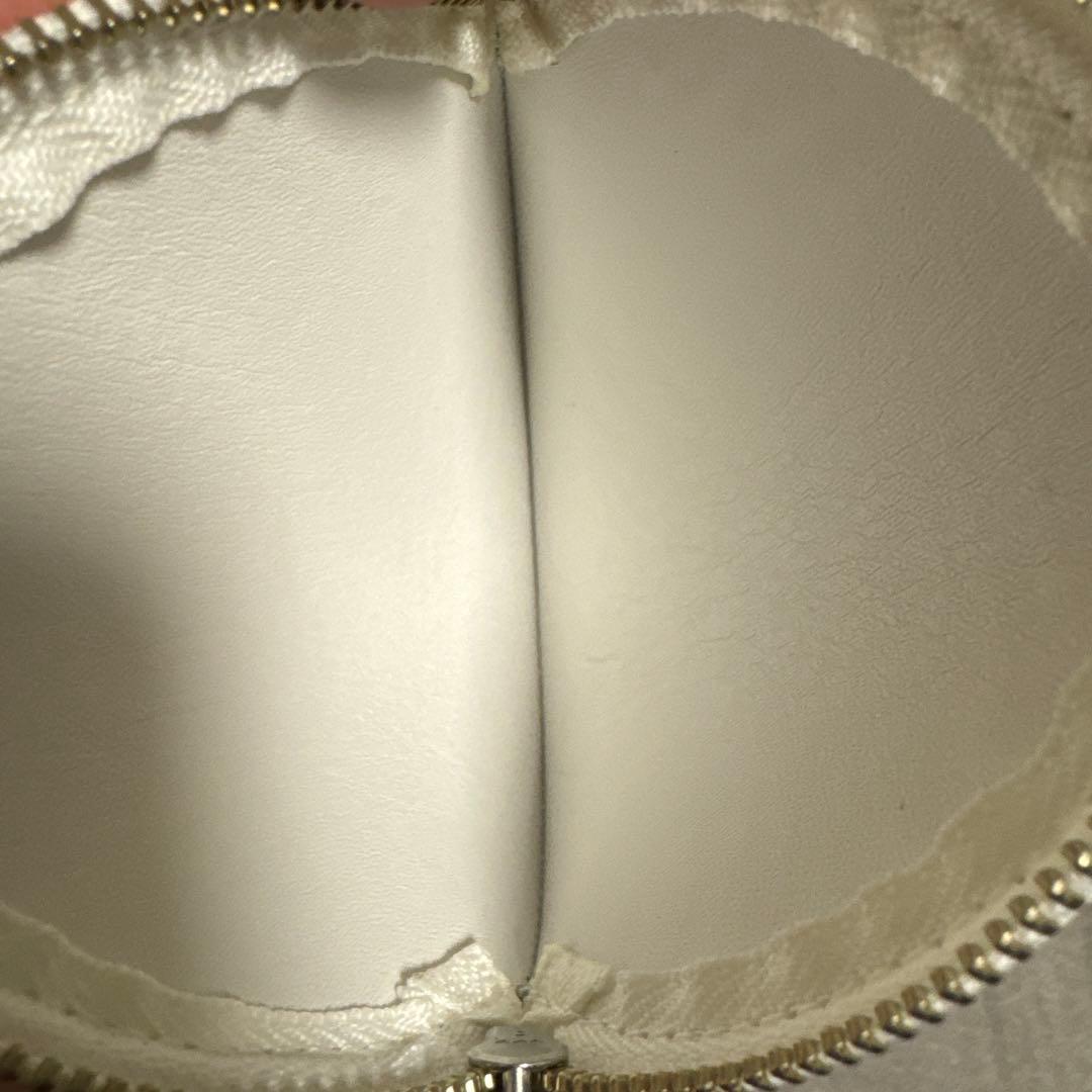 HUMAN MADE ケース ホワイト