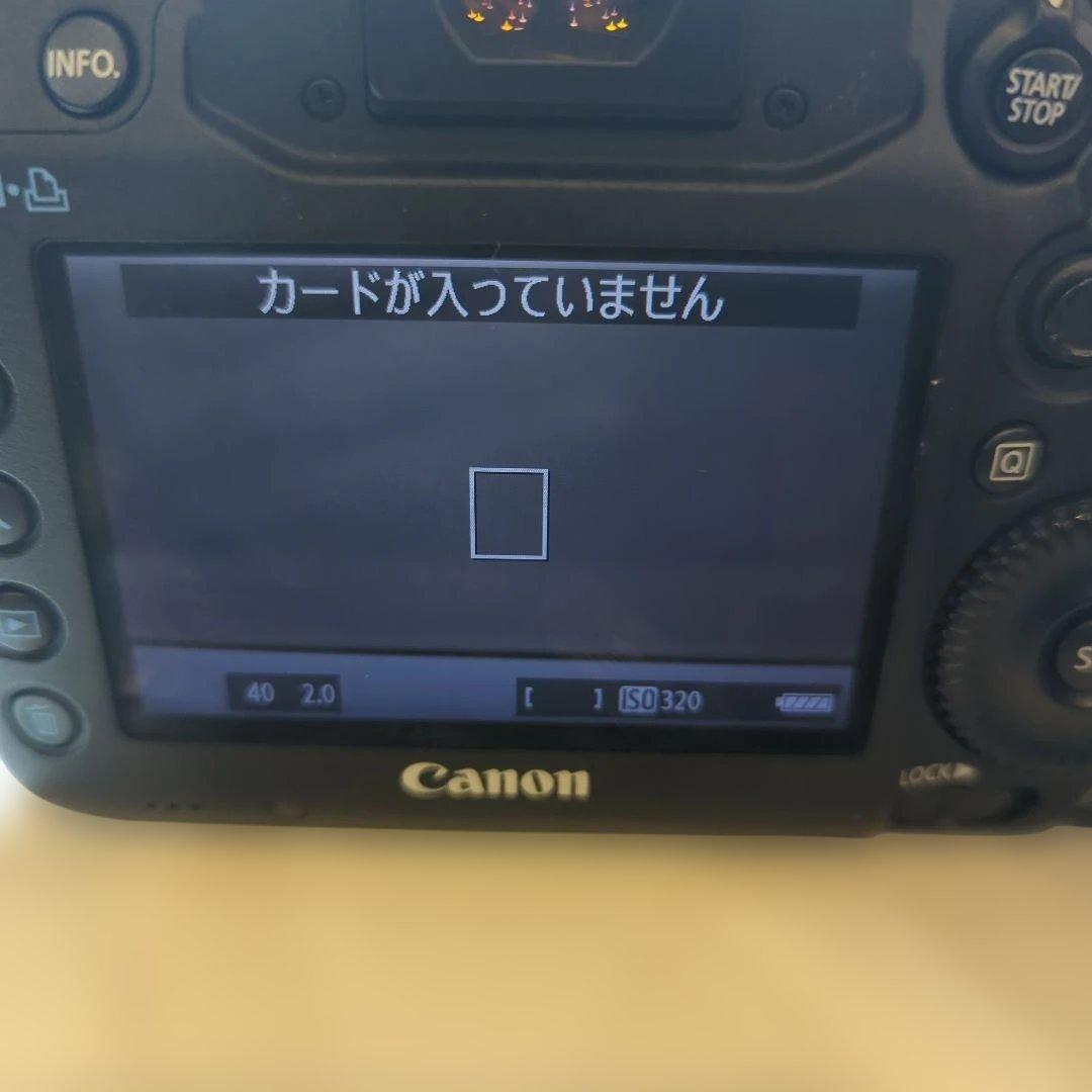 ♫キャノン EOS 5D Mark Ⅲ &バッテリーグリップ BG-E11