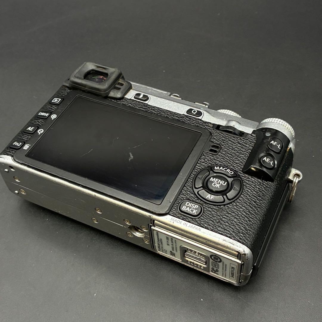 【動作OK】Fujifilm X-E2 ボディミラーレス一眼カメラ　富士フィルム