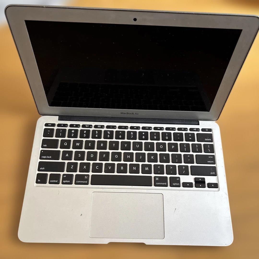 MacBook Air（11インチ）　　ジャンク品