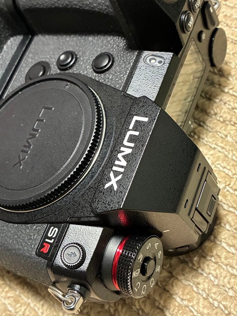 LUMIX S1R ミラーレス一眼 本体と付属品