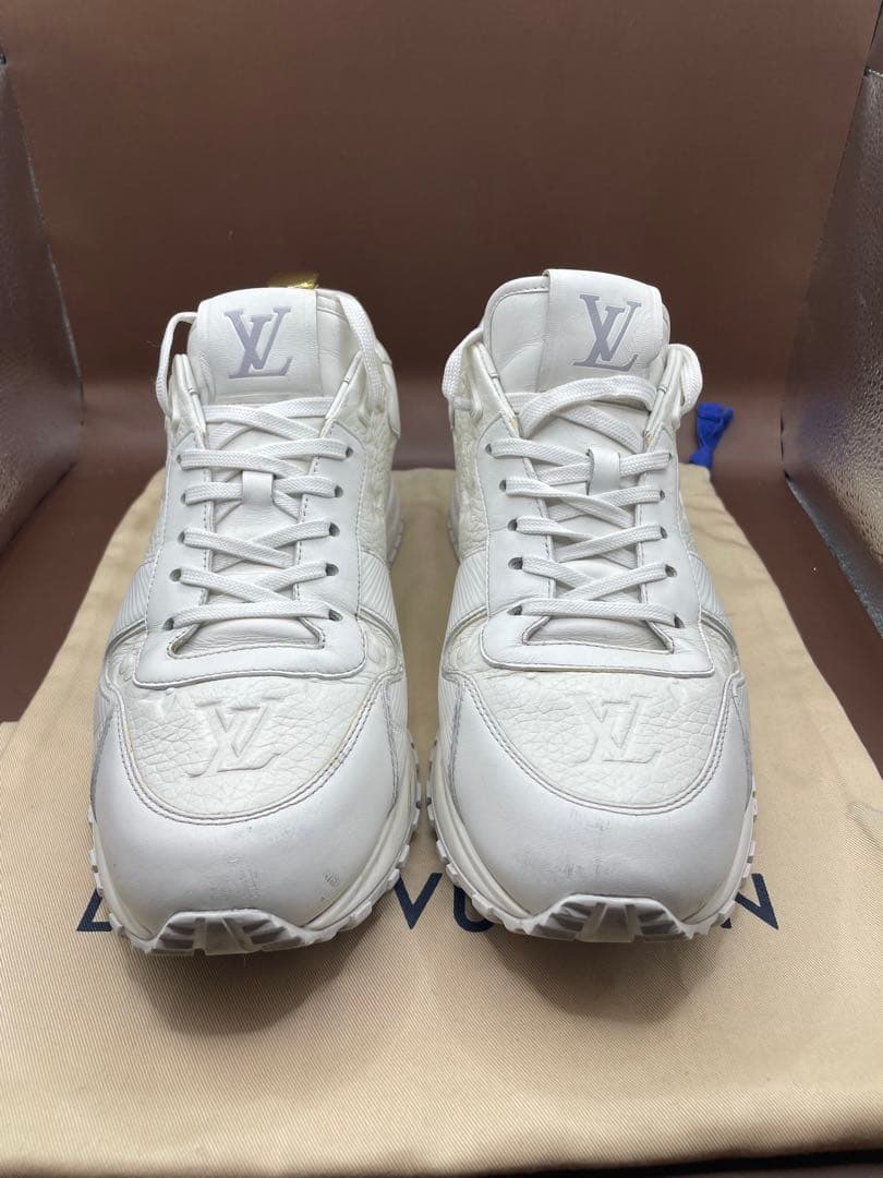 こー本体のみ ルイヴィトン　ランアウェイライン　モノグラムエピ柄スニーカー