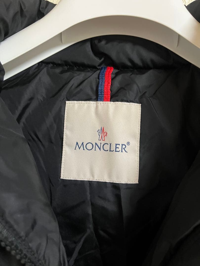 モンクレール Abelle ダウンコート 10A ブラック