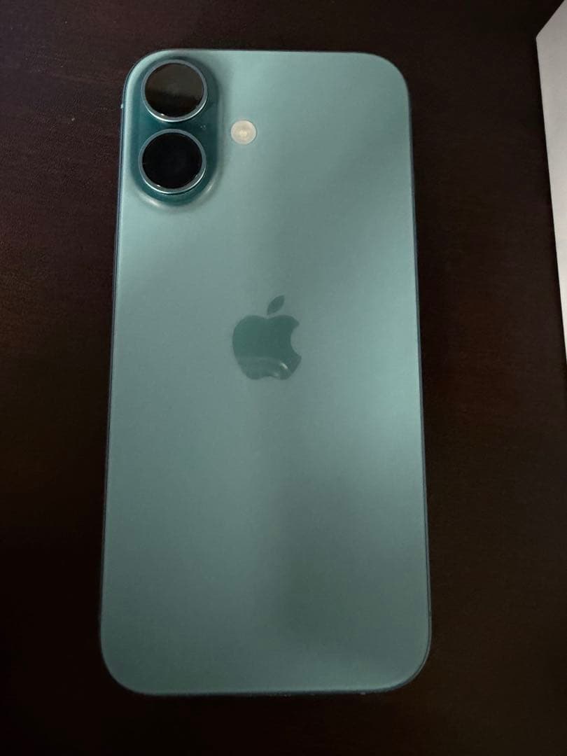 iPhone16 本体 128ギガ 中古品