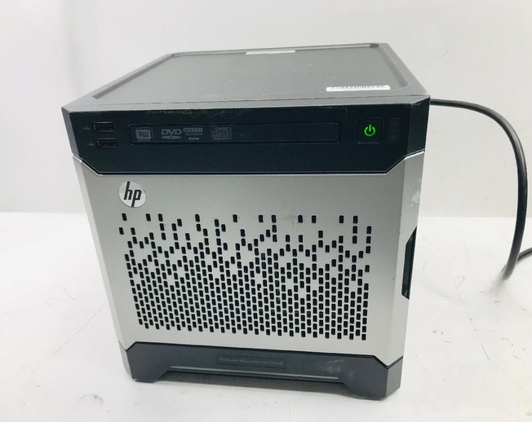 HP ProLiant MicroServer Gen8 NAS サーバー